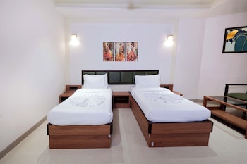 yatri niwas managed by hotel suraj inn