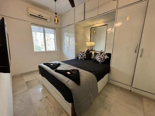 Ivy Aristo, 1 Bhk In Heart Of Lokhandwala, Andheri,,4 star