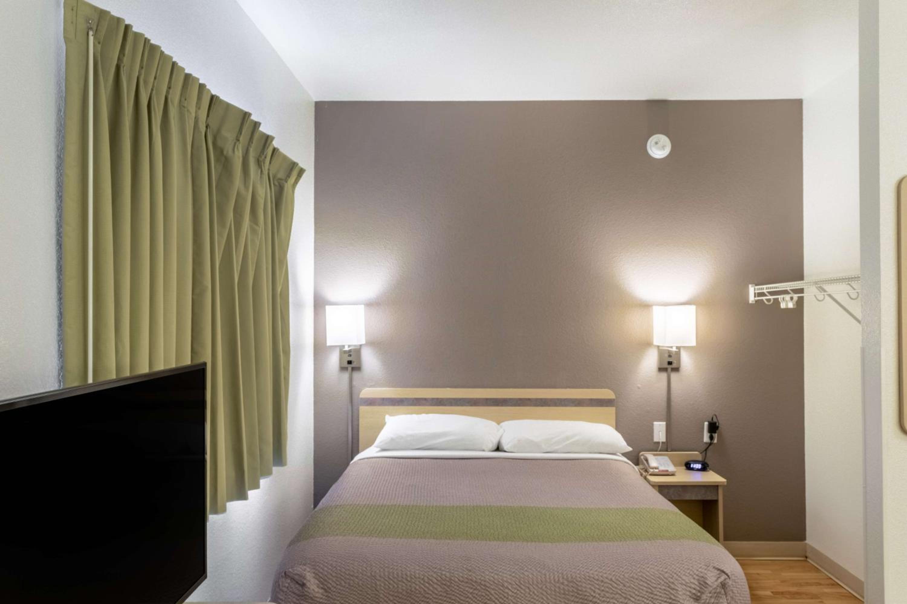 rodeway inn fishers indianapolis