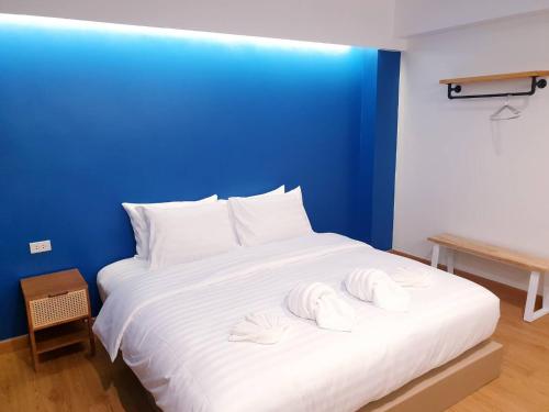 Blue Da Bed,,3 star