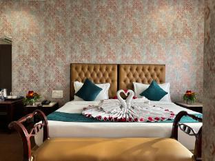 hotel the divine inn