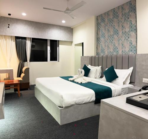 hotel the divine inn