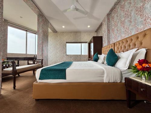 hotel the divine inn