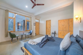 palm residency kasol