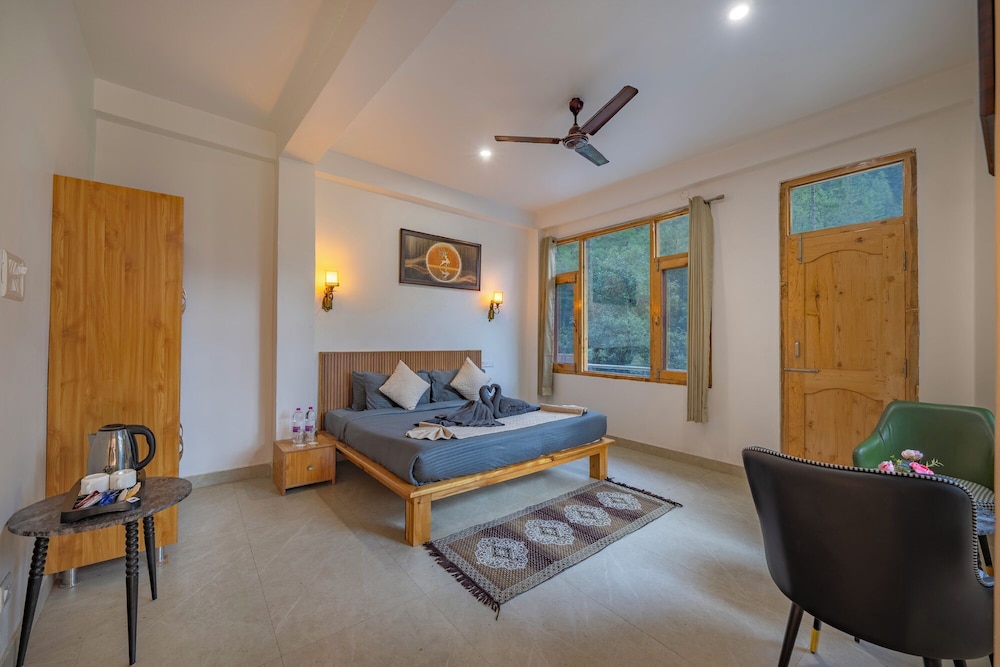 palm residency kasol