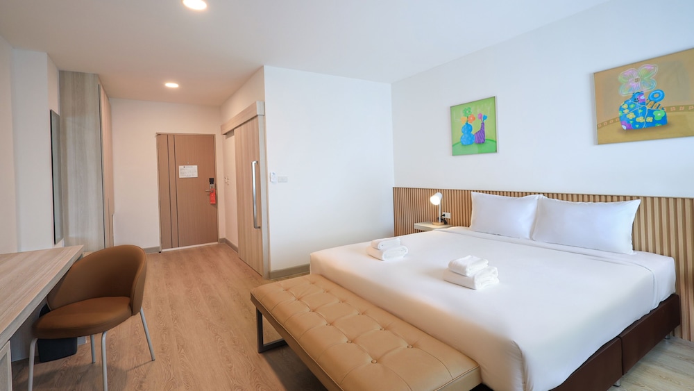 b2 ubon airport premier hotel