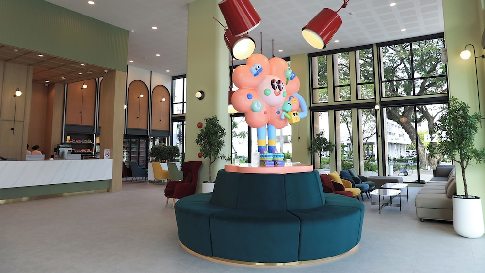 b2 ubon airport premier hotel