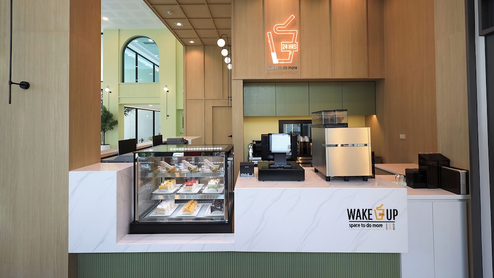 b2 ubon airport premier hotel