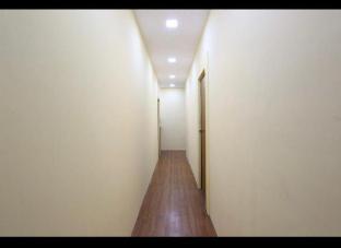hotel crown near nesco center oberoi mall goregaon east
