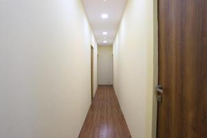 hotel crown near nesco center oberoi mall goregaon east