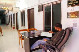 hotel ramlalla palace