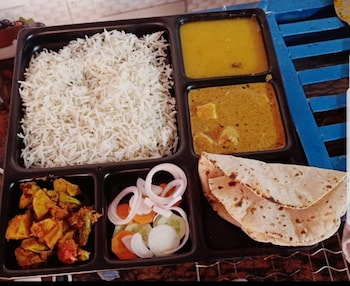 hotel ramlalla palace