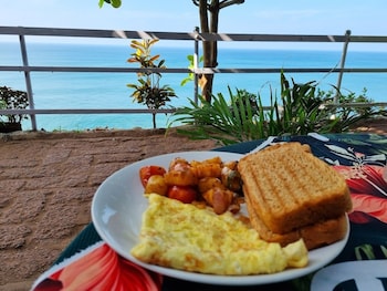 puthooram sea view resort varkala