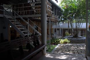 puthooram sea view resort varkala