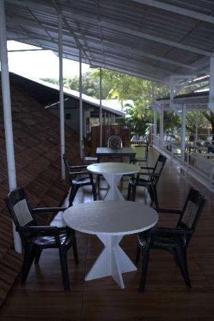 puthooram sea view resort varkala