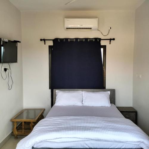 Preet Holiday Resort,,3 star