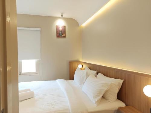 urban room samed