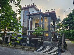 groomgo the grand mansion noida