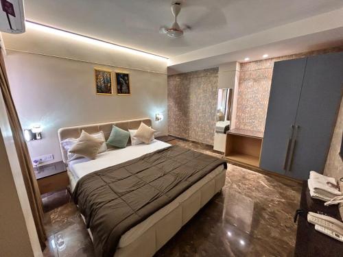 Hotel Mangal Shree,,3 star