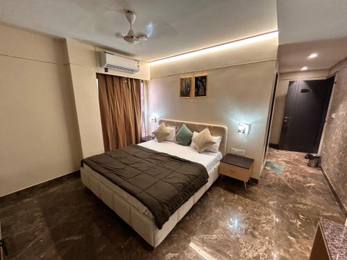 Hotel Mangal Shree,,3 star