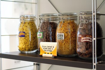 dear sunday hometel bangkok