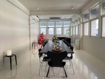 dear sunday hometel bangkok