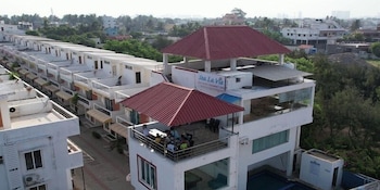 kovalam studio villa