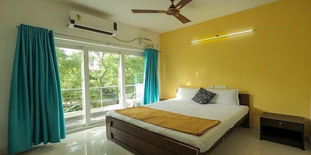 kovalam studio villa
