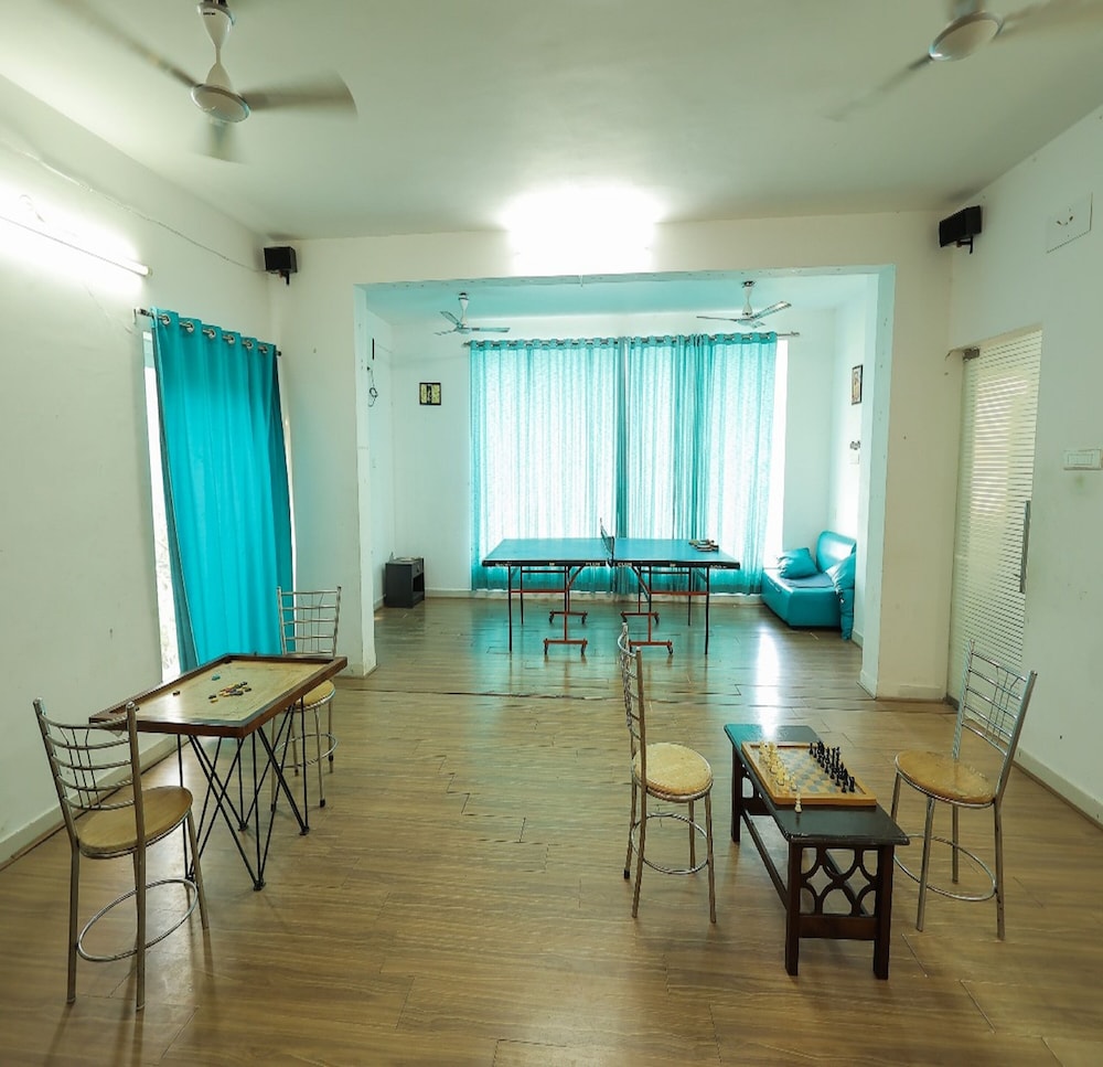 kovalam studio villa