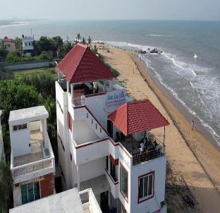 kovalam studio villa