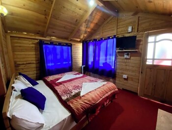 bluepoppy resort auli