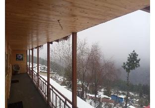 bluepoppy resort auli