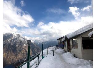bluepoppy resort auli