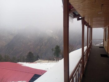 Bluepoppy Resort Auli,,2 star