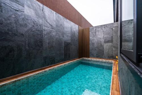 tonnam pool villa