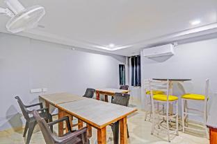 super townhouse qualia elite s r nagar
