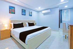super townhouse qualia elite s r nagar