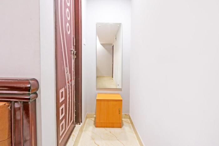 super townhouse qualia elite s r nagar