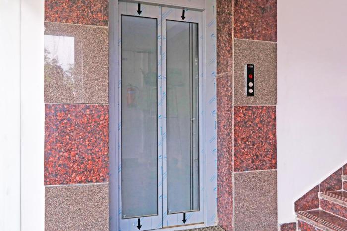 super townhouse qualia elite s r nagar