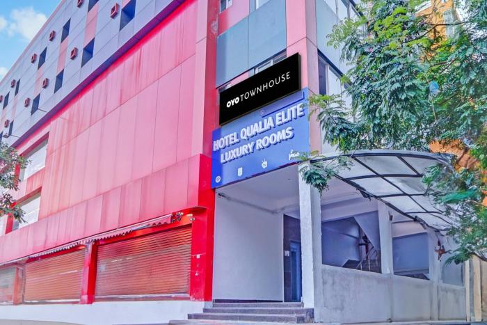 super townhouse qualia elite s r nagar