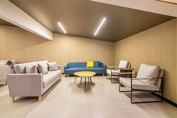 marc co living