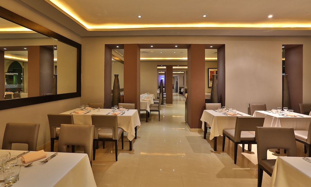 grand plaza