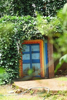 bamboo and bricks resorts