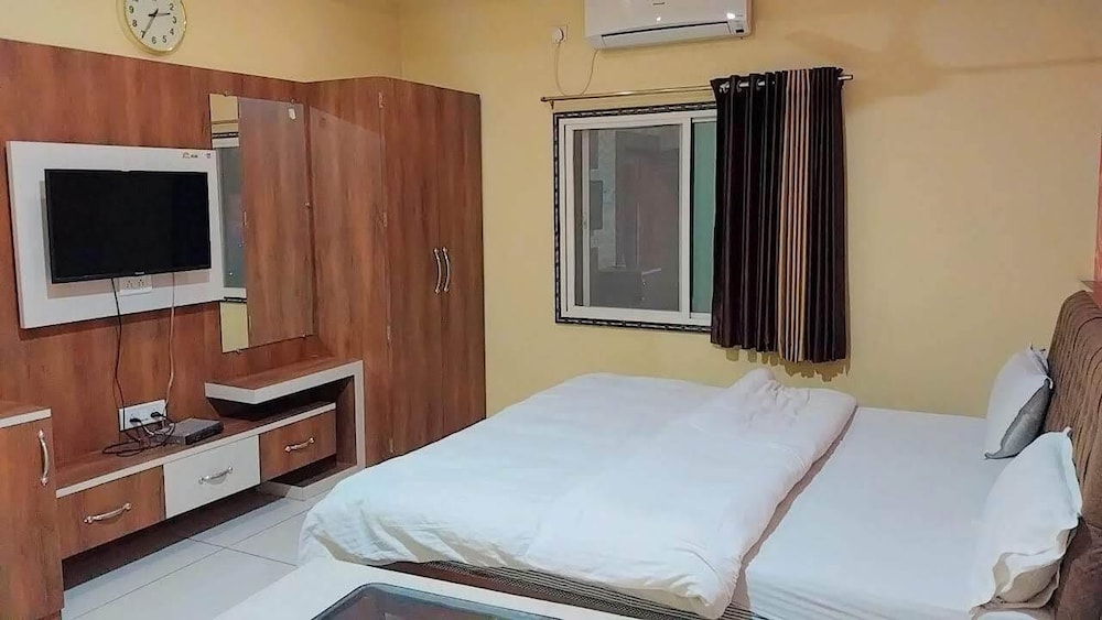 hotel kuber vatika by grb