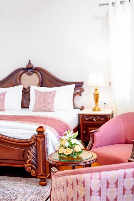 moghal mahal resort rajbagh srinagar