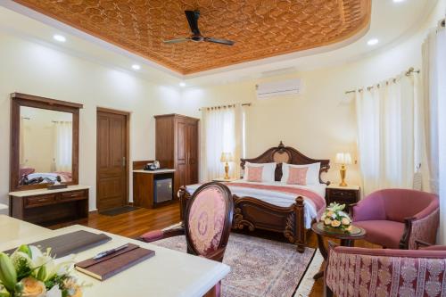 Moghal Mahal Resort Rajbagh Srinagar,,4 star