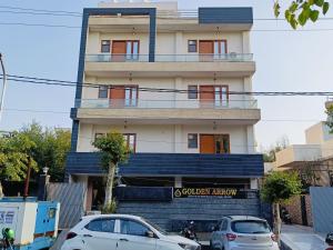 hotel golden arrow
