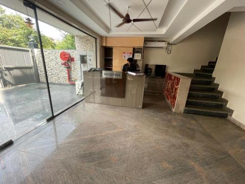 Hotel Golden Arrow,,3 star