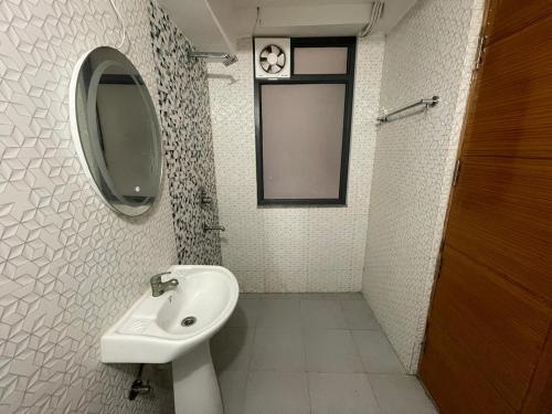 hotel golden arrow