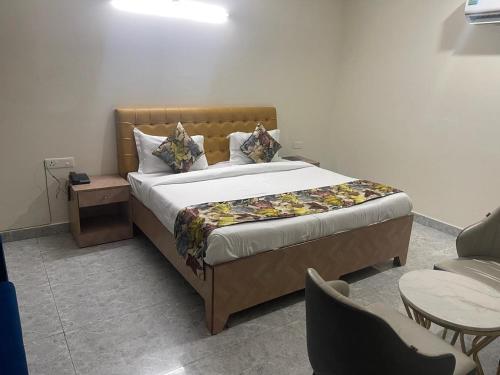 hotel golden arrow